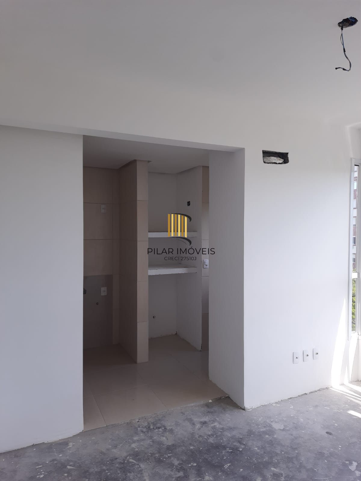 Apartamento a venda com 42 no Bairro cavalhada