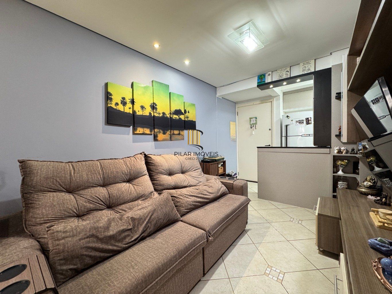 Apartamento com 2 quartos, 1 vaga e elevador no bairro Sarandi