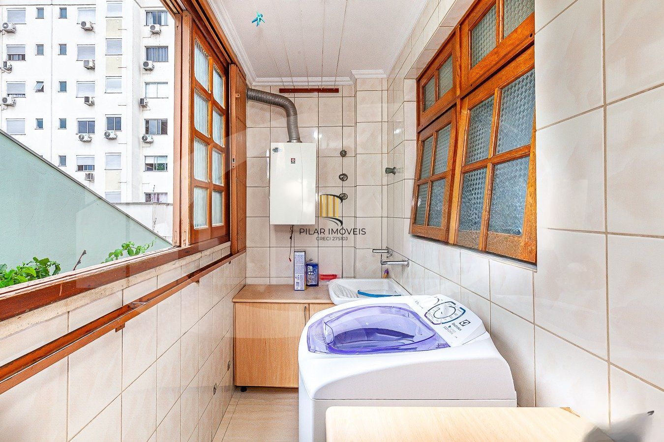 Apartamento de 3 dormitórios no bairro Sarandi