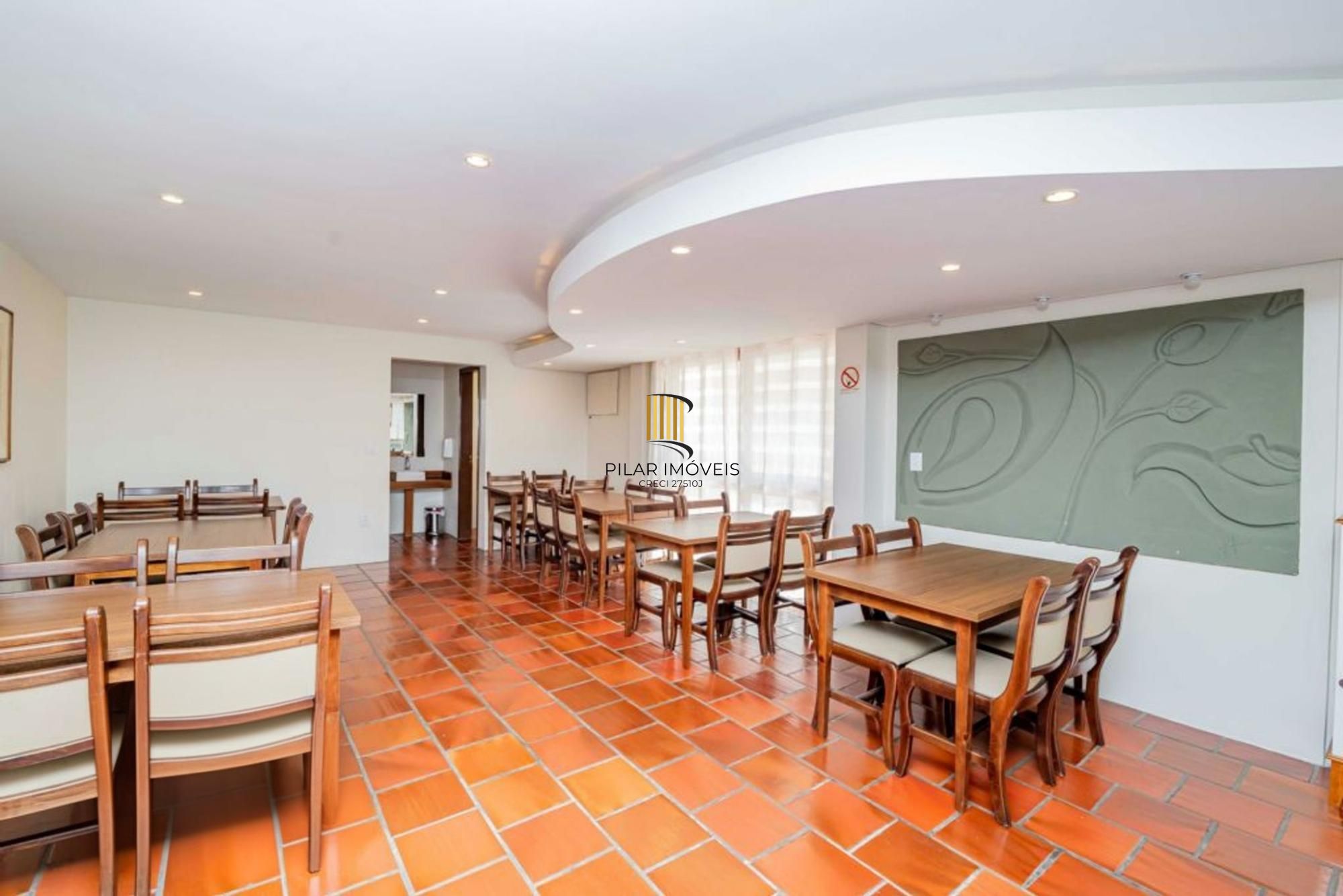 Apartamento 2 dormitórios, 1 vaga, elevador no bairro Higienópolis