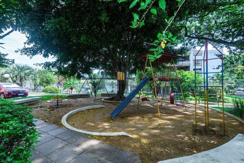 Apartamento com 3 quartos(1 suíte) e 1 vaga de garagem no Bairro Jardim Lindóia