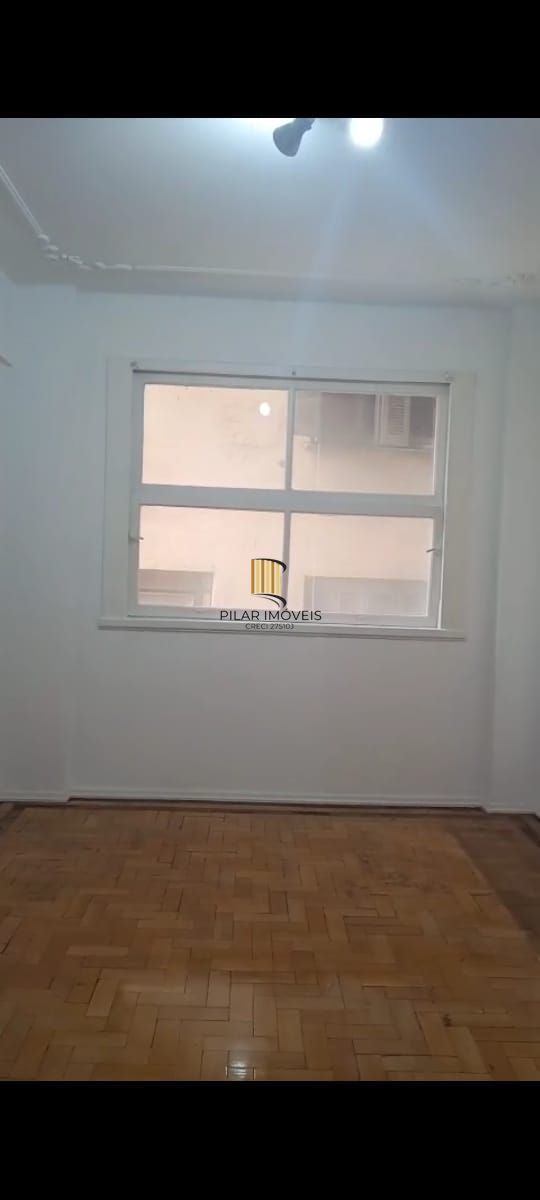 Apartamento com 4 quartos, 3 banheiros no Bairro Centro Historico.