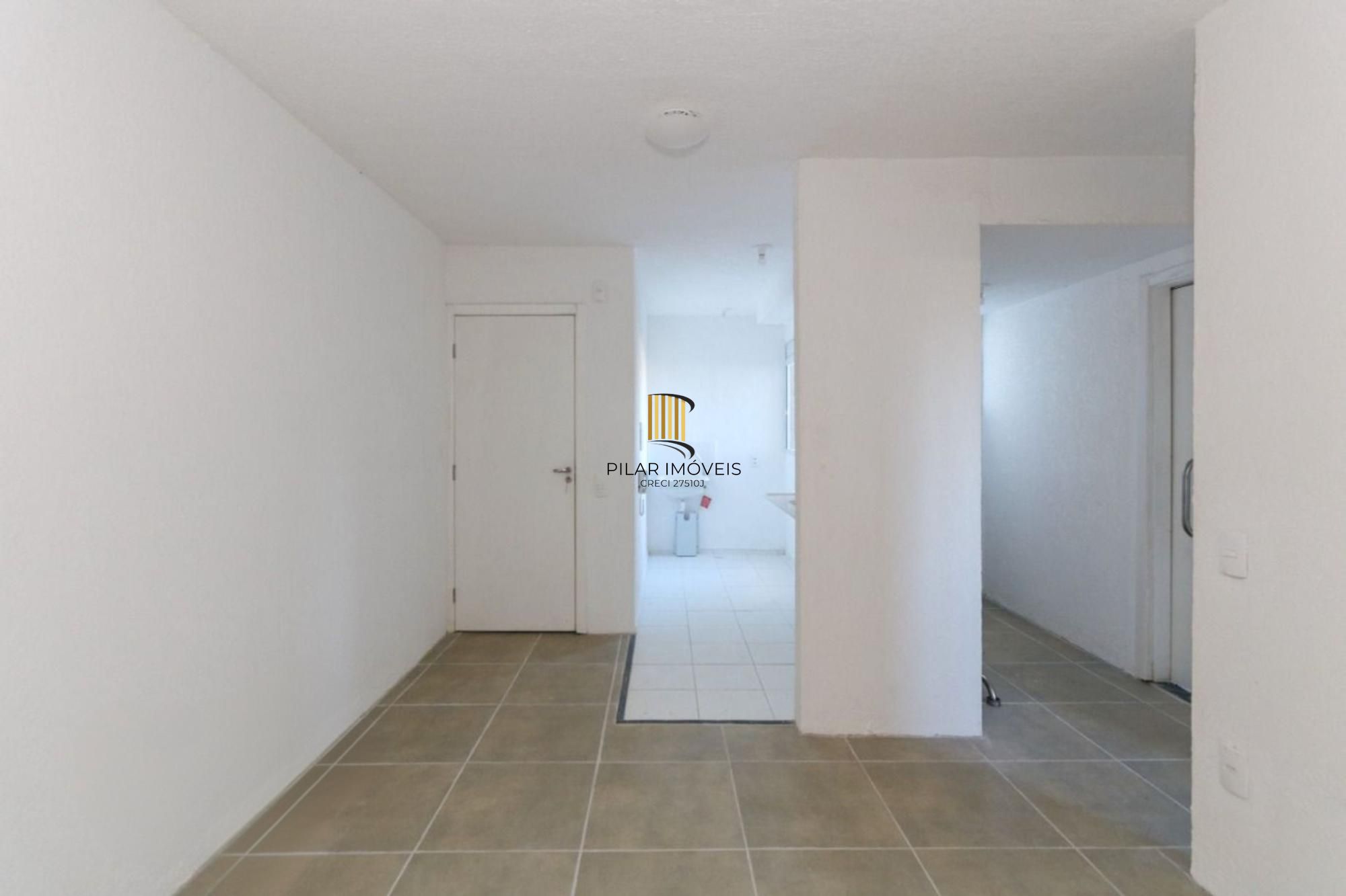 Apartamento com 1 dormitório e com 1 vaga de garagem em Canoas.