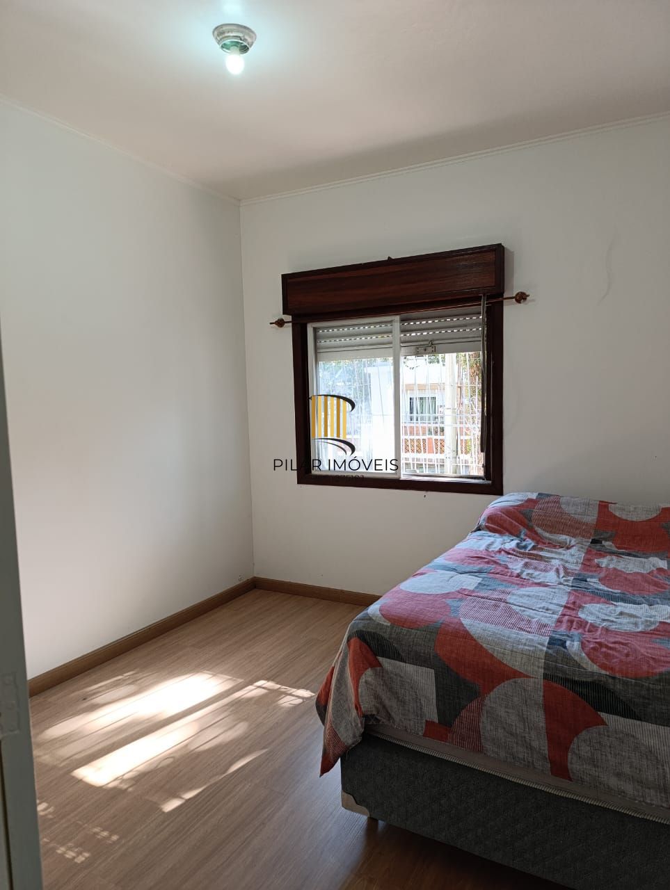 Apartamento térreo de 2 quartos e 1 vaga no bairro São Sebastião