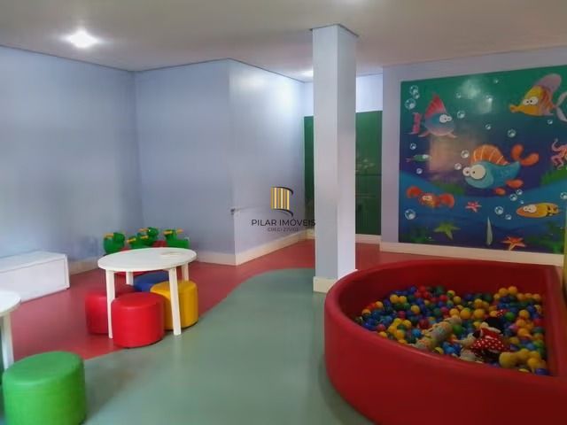 Apartamento de 2 dormitórios, elevador no Bairro jardim carvalho Porto Alegre.