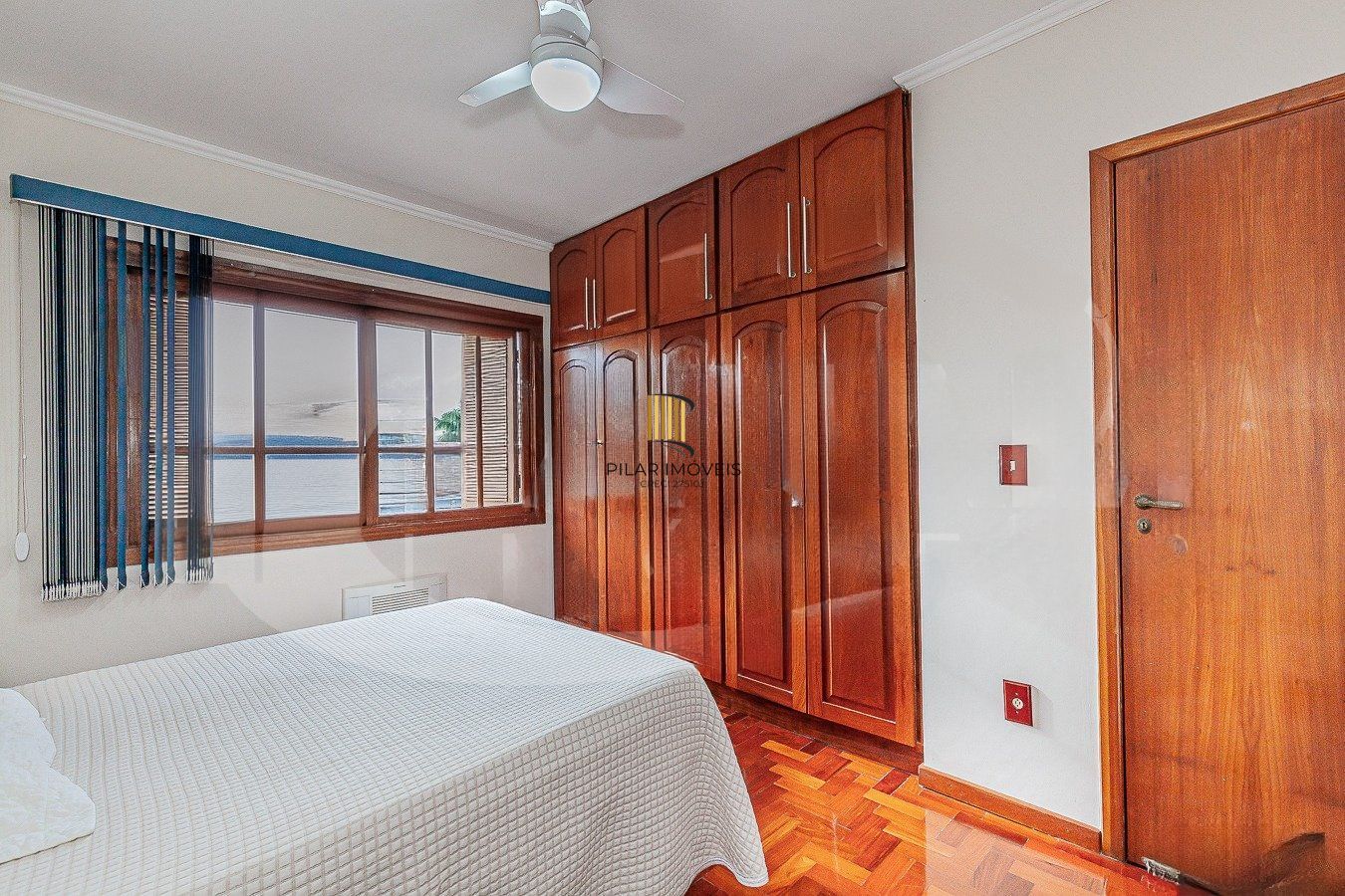 Apartamento de 3 dormitórios no bairro Sarandi