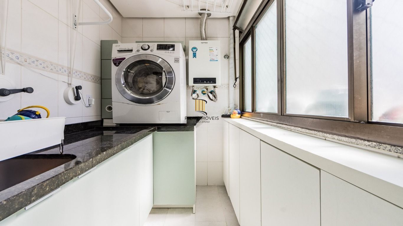 Apartamento com 3 quartos, 1 suíte, à venda no bairro Petrópolis