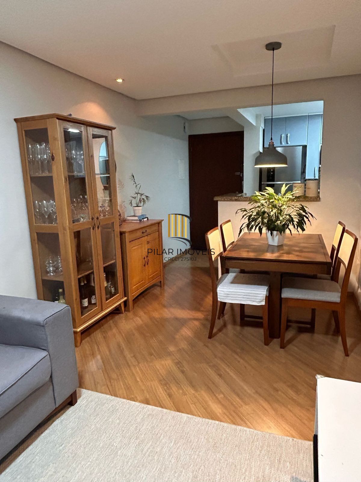 Apartamento à venda com 2 quartos e 55m² no bairro Cristal