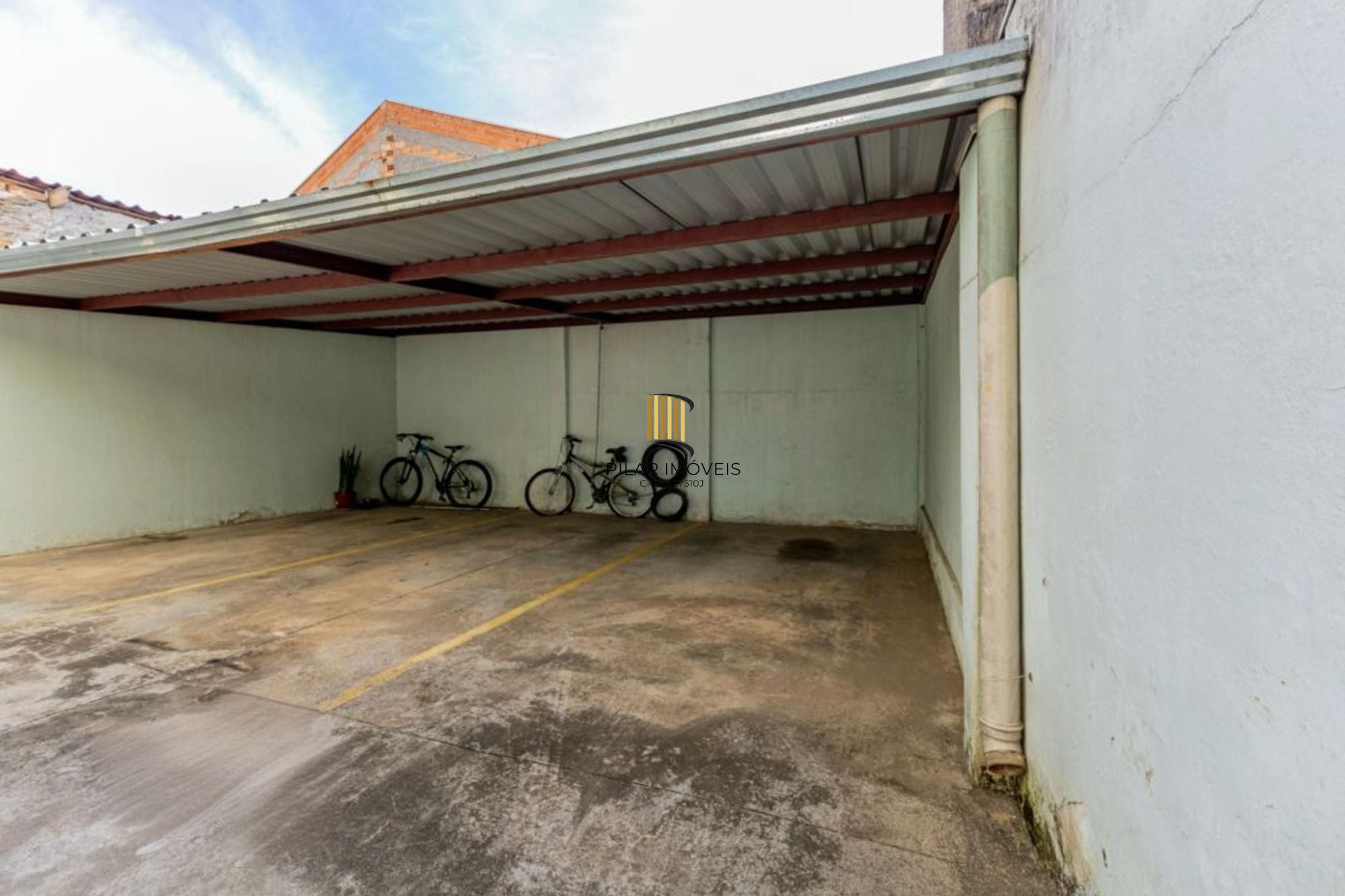 Apartamento com 2 quartos, vaga coberta e sol da manha no bairro Santana