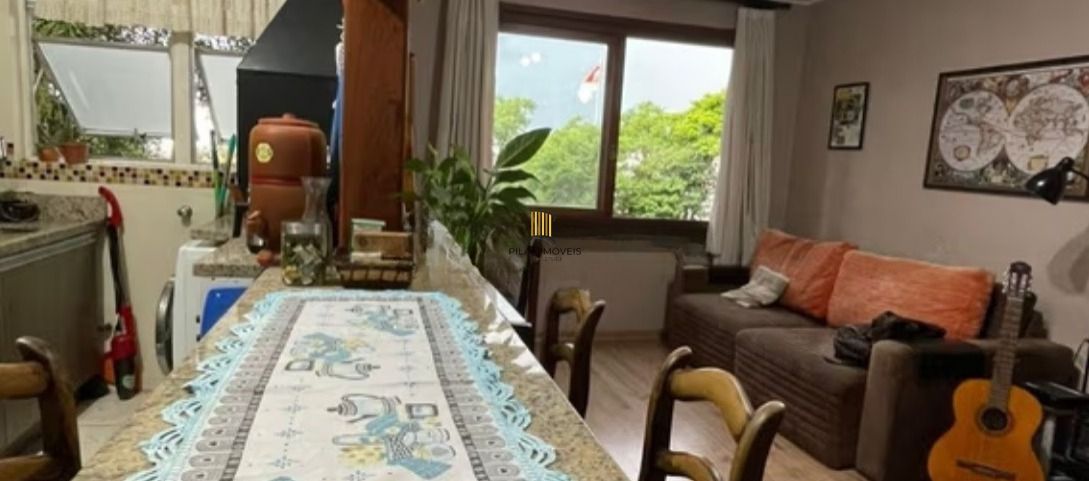 Apartamento de 1 quarto, churrasqueira, lareira,1 vaga no bairro Santa Tereza