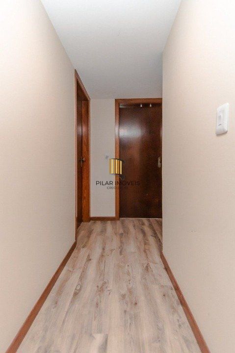 Apartamento com 3 quartos, 1 vaga e elevador no Petrópolis, Porto Alegre.