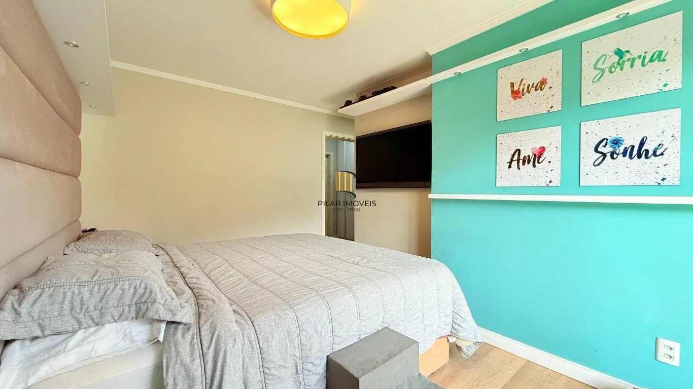 Casa em condomínio 3 dormitórios, 1suíte, 2 vagas, 186m² privativos no Ecoville.