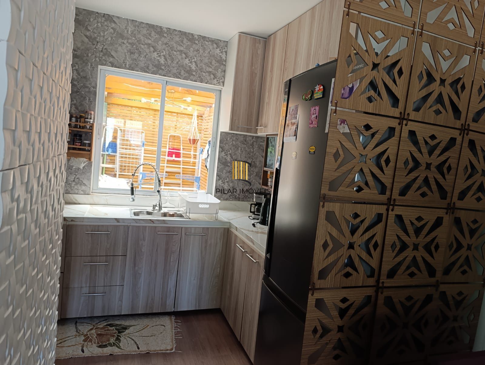 Casa em condomínio fechado de 3 dormitórios,2 vagas no bairro Parque Santa Fé.