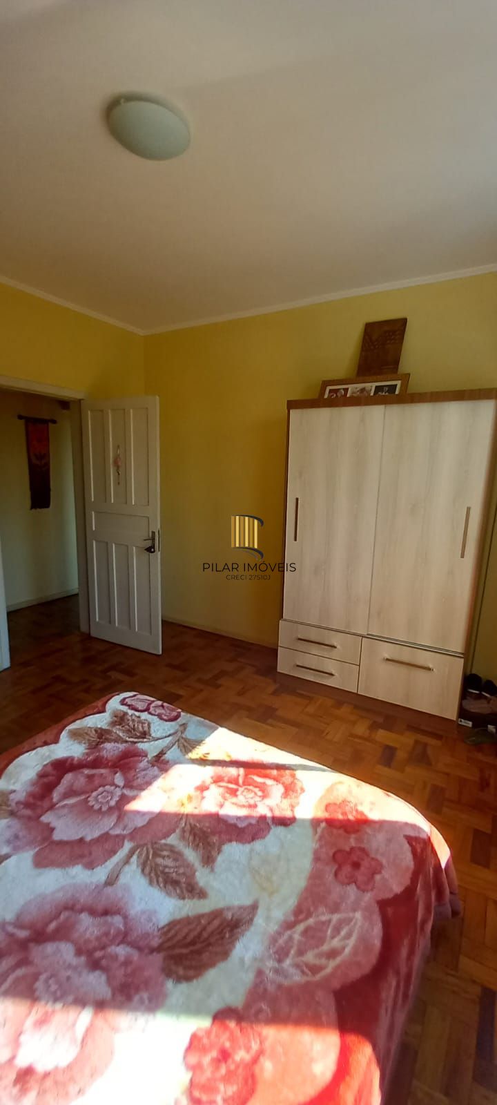 Apartamento com 2 quartos,1 vaga de garagem e elevador no bairro Navegantes