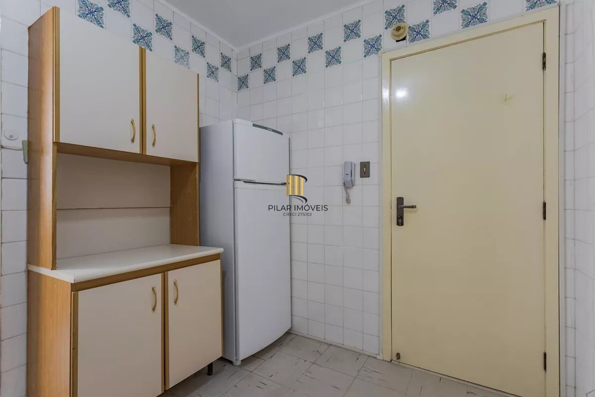 Apartamento à venda com 2 quartos elevador no bairro centro historico