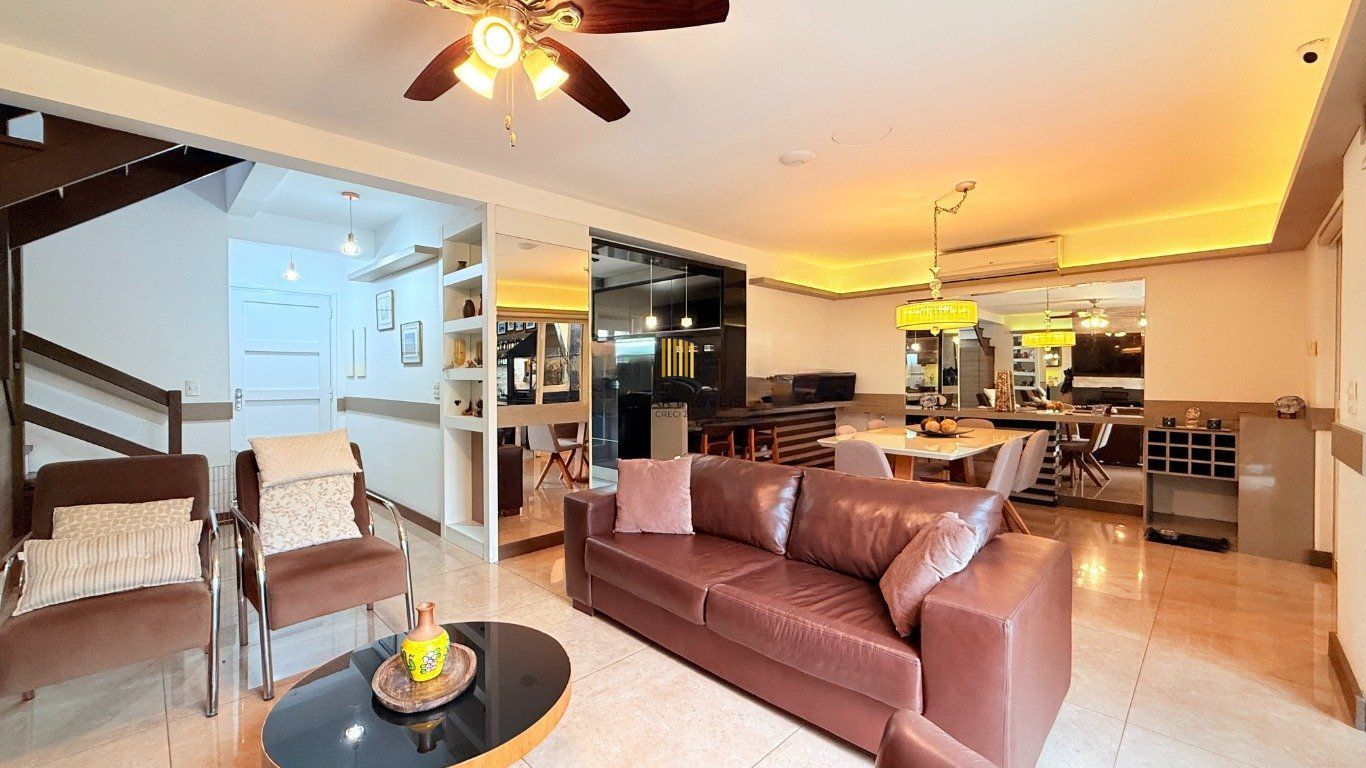 Casa em condomínio fechado com 4 dormitórios bairro Agronomia.