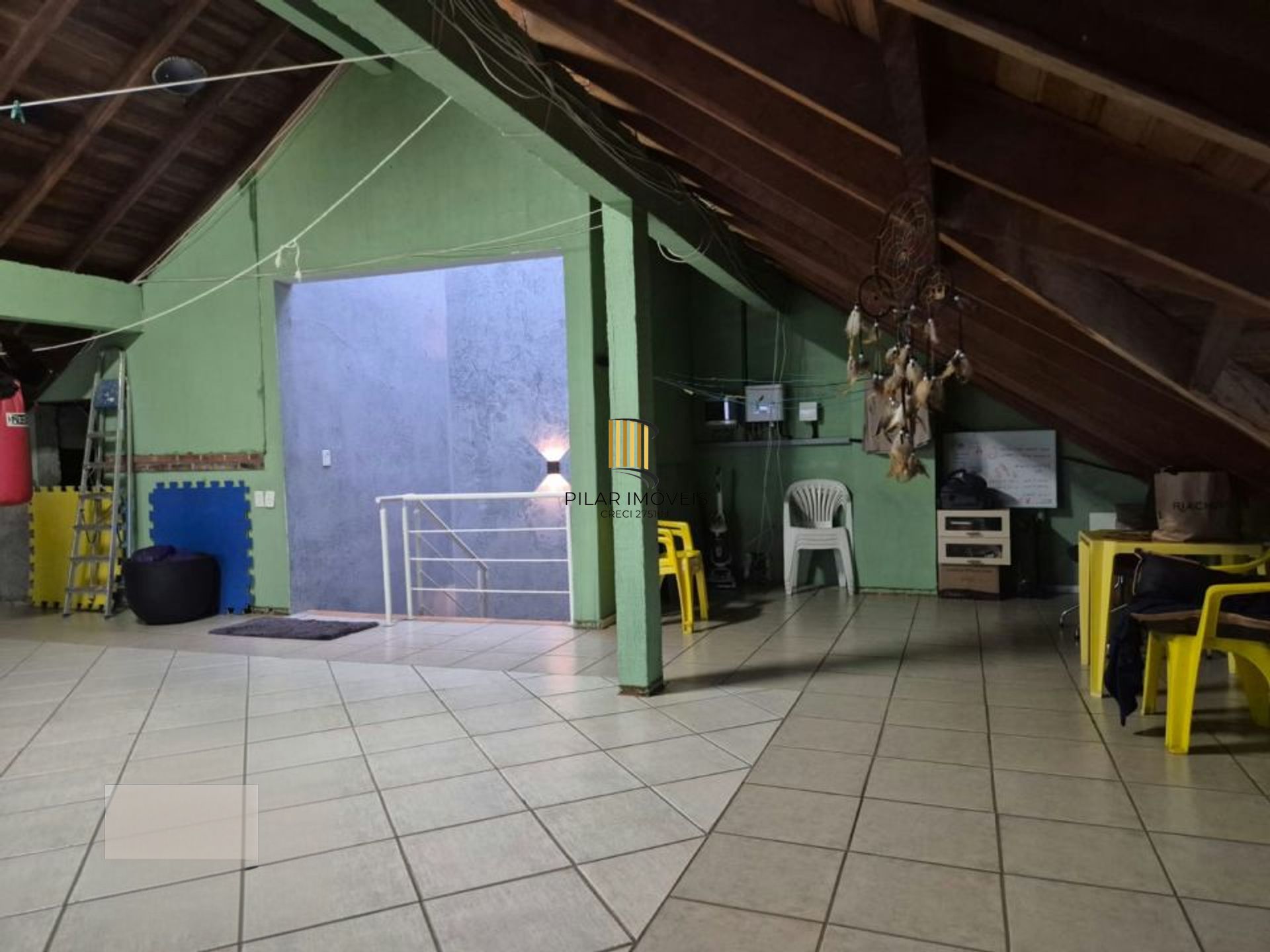 Casa de 3 dormitórios e 2 vagas de garagem coberta Canoas.