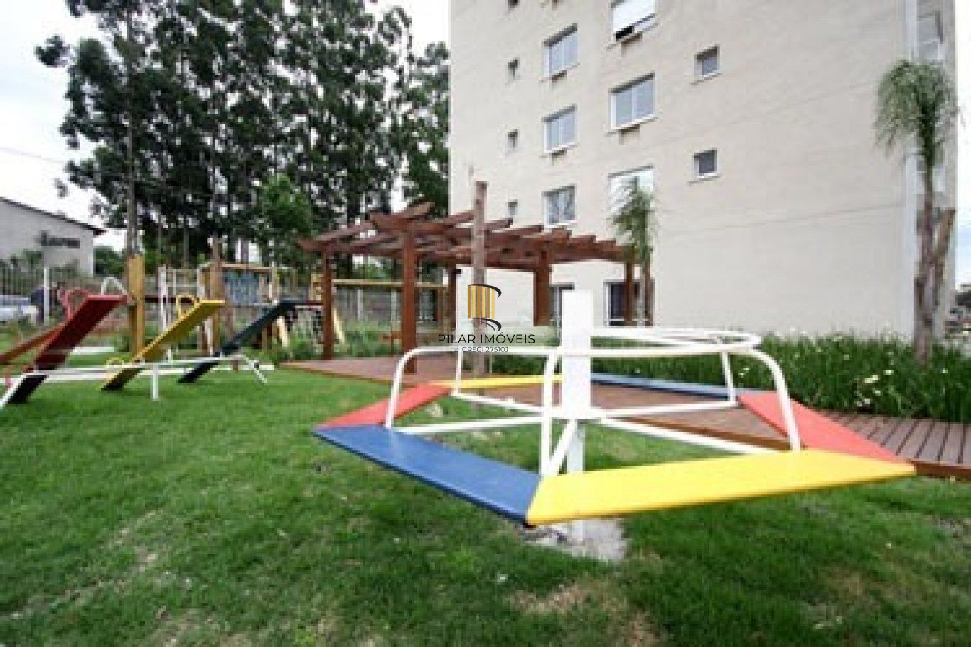 Apartamento de 2 dormitórios no bairro Jardim Lindóia