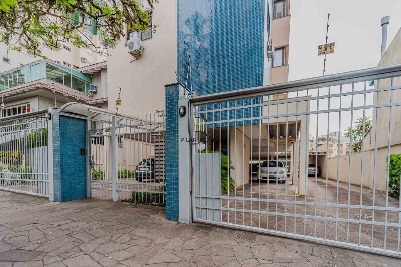 Apartamento com 1 dormitório e 1 vaga de garagem no Bairro Higienópolis