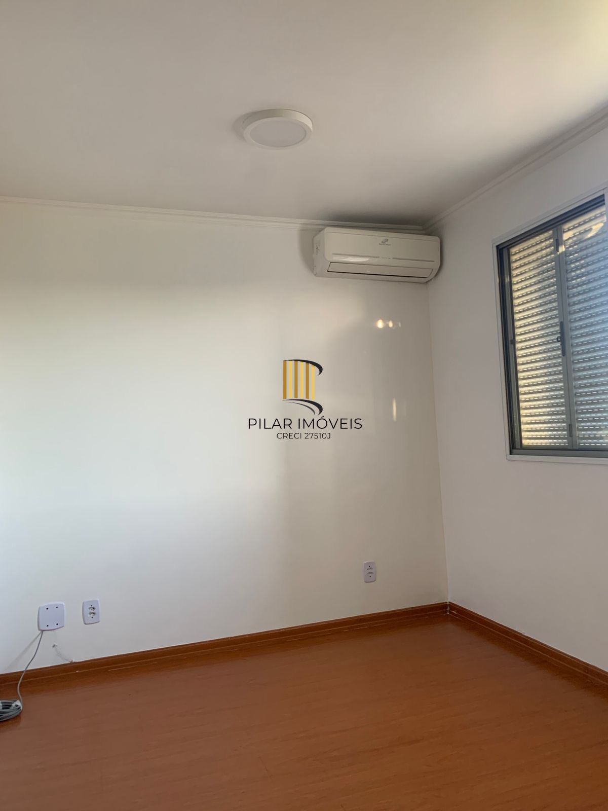 Casa com 2 quartos à venda na Avenida Faria Lobato, 1120, Sarandi, Porto Alegre