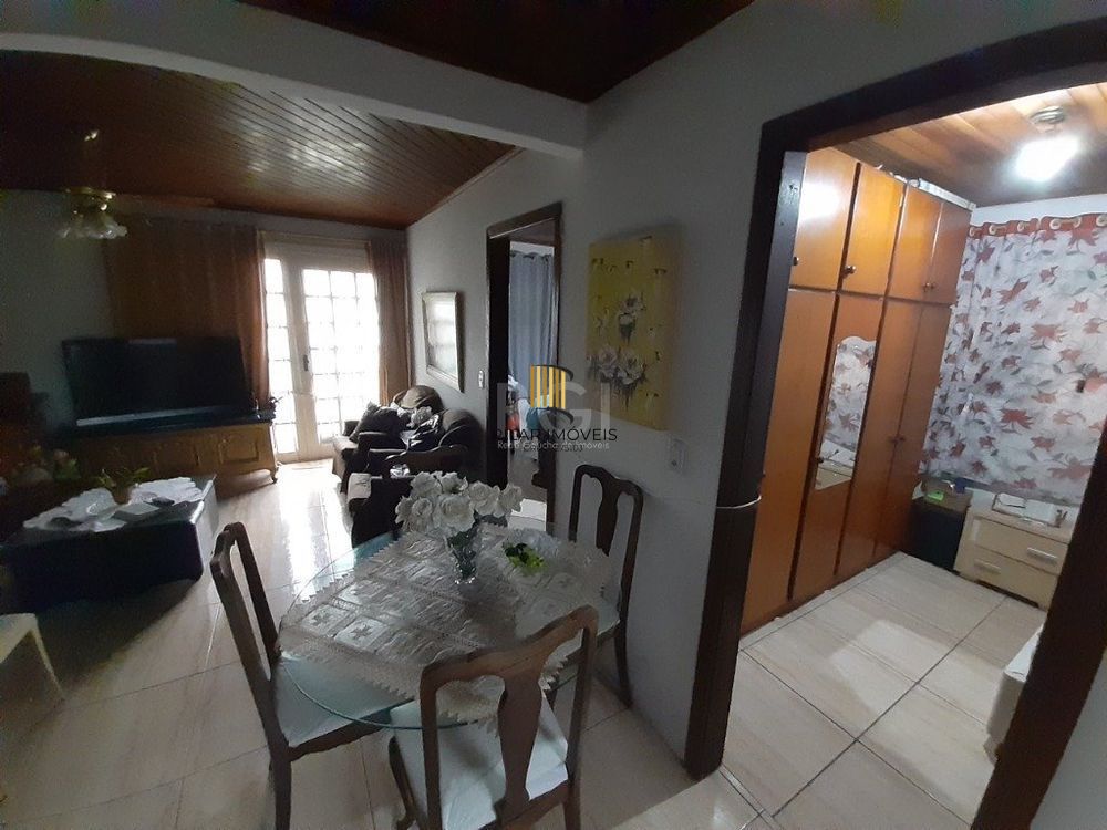 Casa com 3 quartos 230m² à venda no Jardim Planalto Porto Alegre