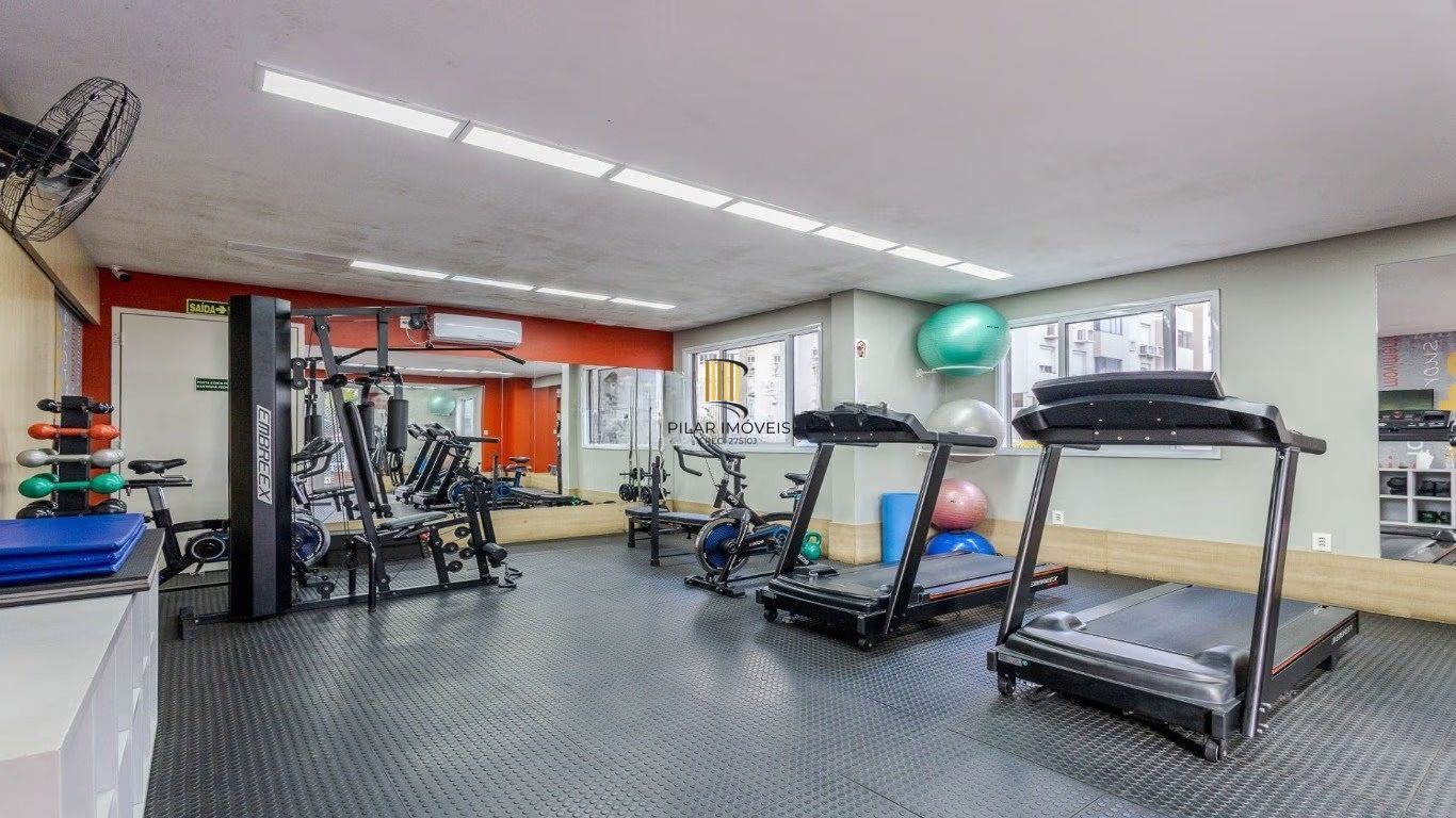Apartamento de 2 quartos, elevador e 1 vaga de garagem em Canoas.