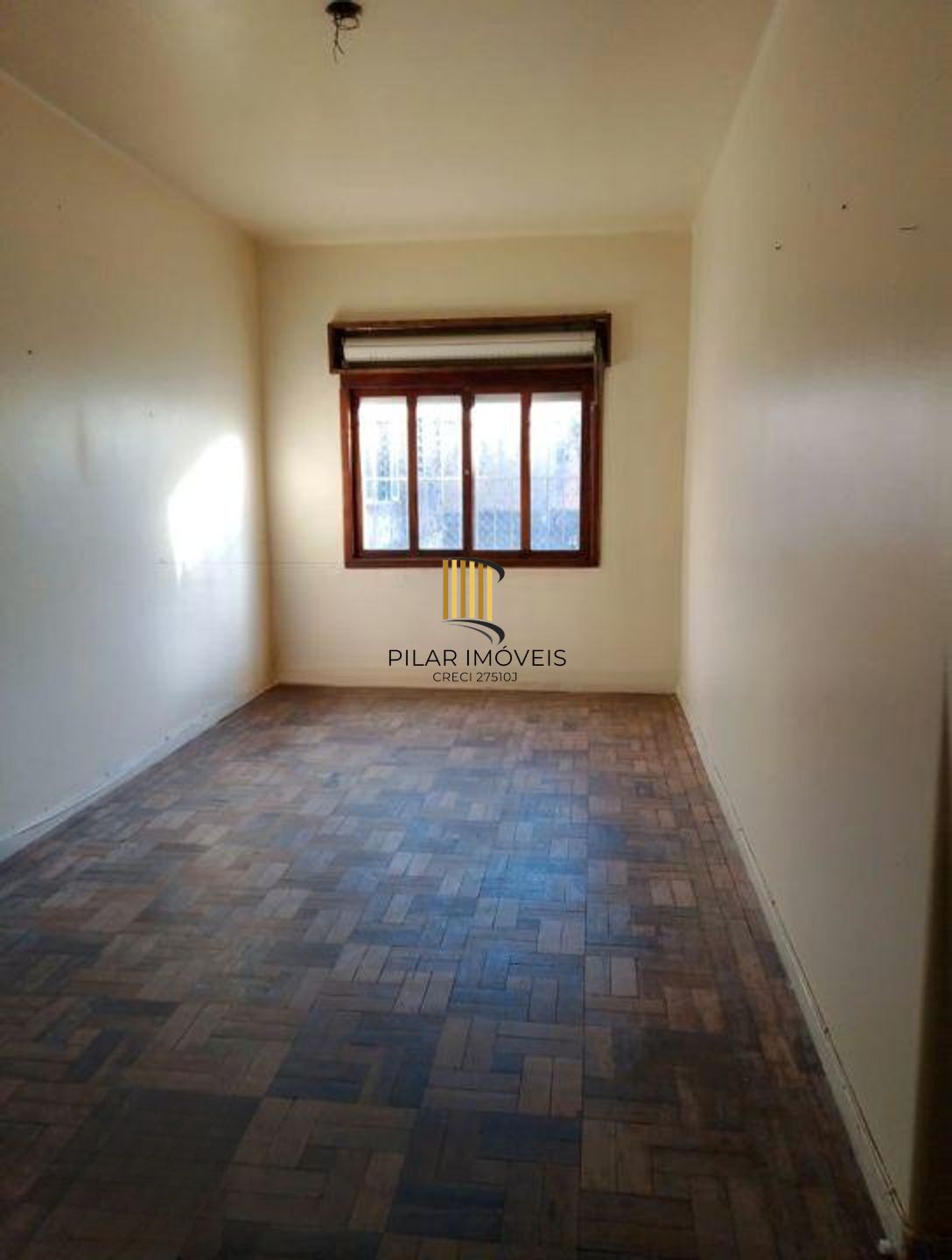 Apartamento com 2 quartos e 75m² à venda em Partenon, Porto Alegre.