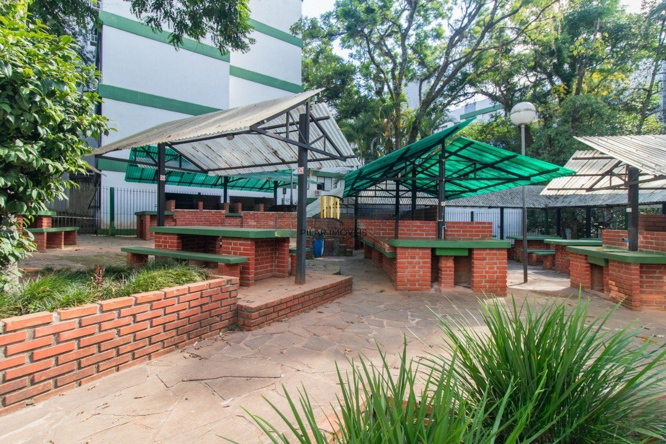 Apartamento de 1 dormitório, elevador no bairro Nonoai em  Porto Alegre.