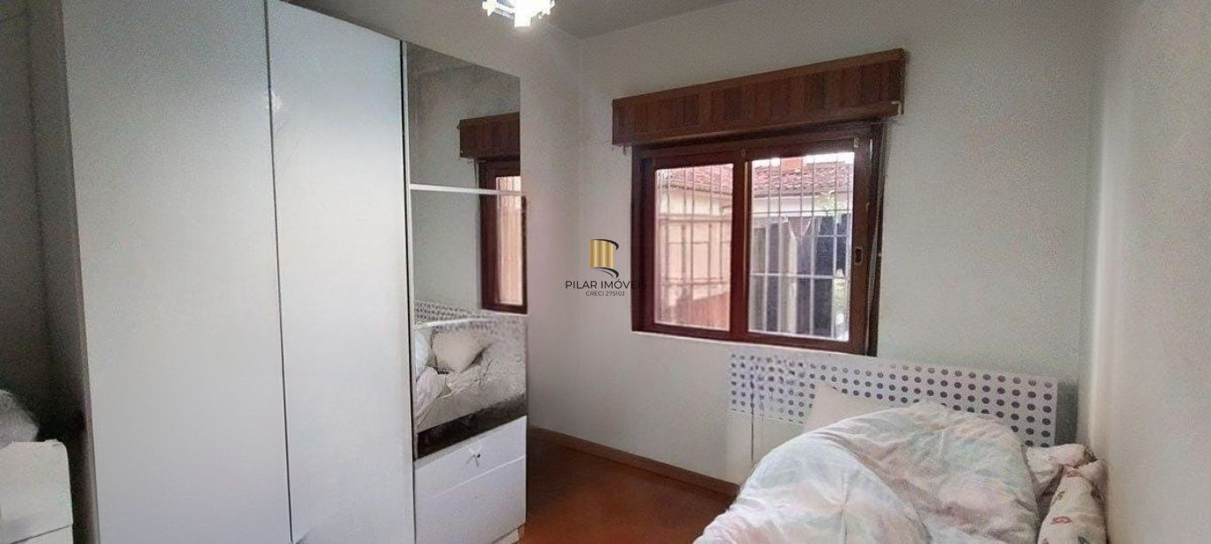 Casa com 4 quartos e 4 vagas de garagem no Bairro Jardim Lindóia