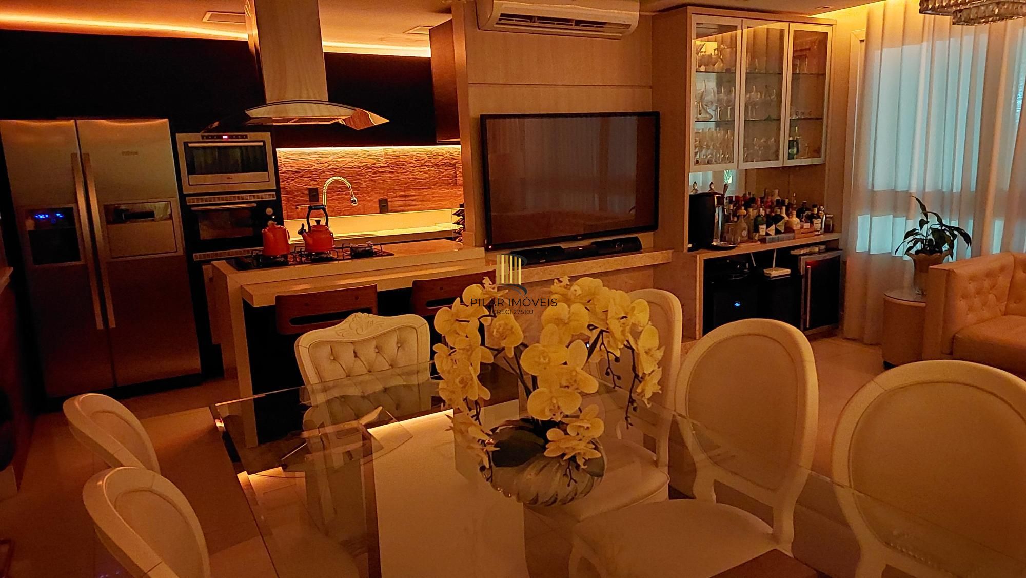 Apartamento com 3 quartos, vaga, elevador e piscina no Bairro São Sebastião