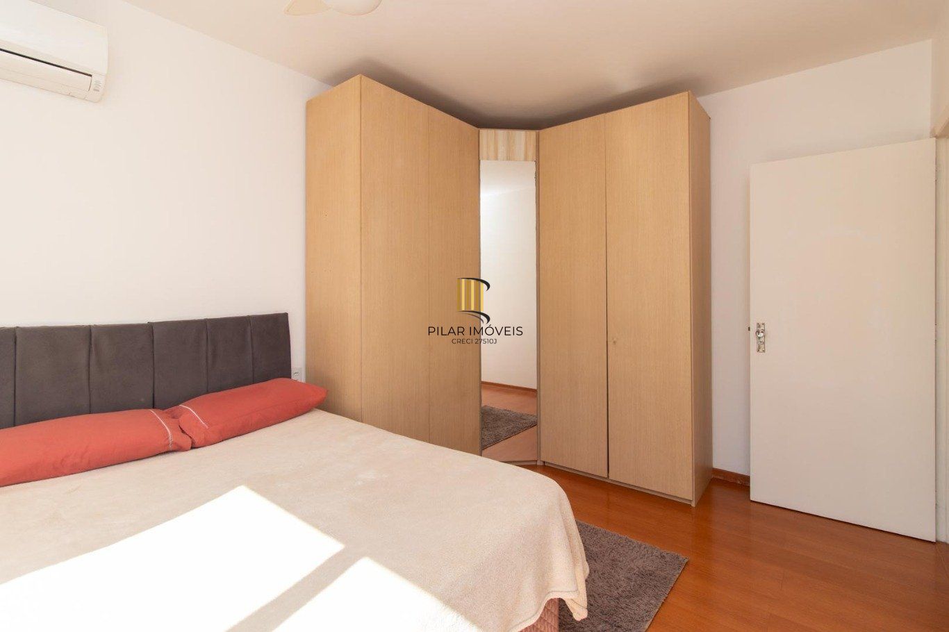Apartamento de 2 quartos, 1 vaga no bairro Menino Deus