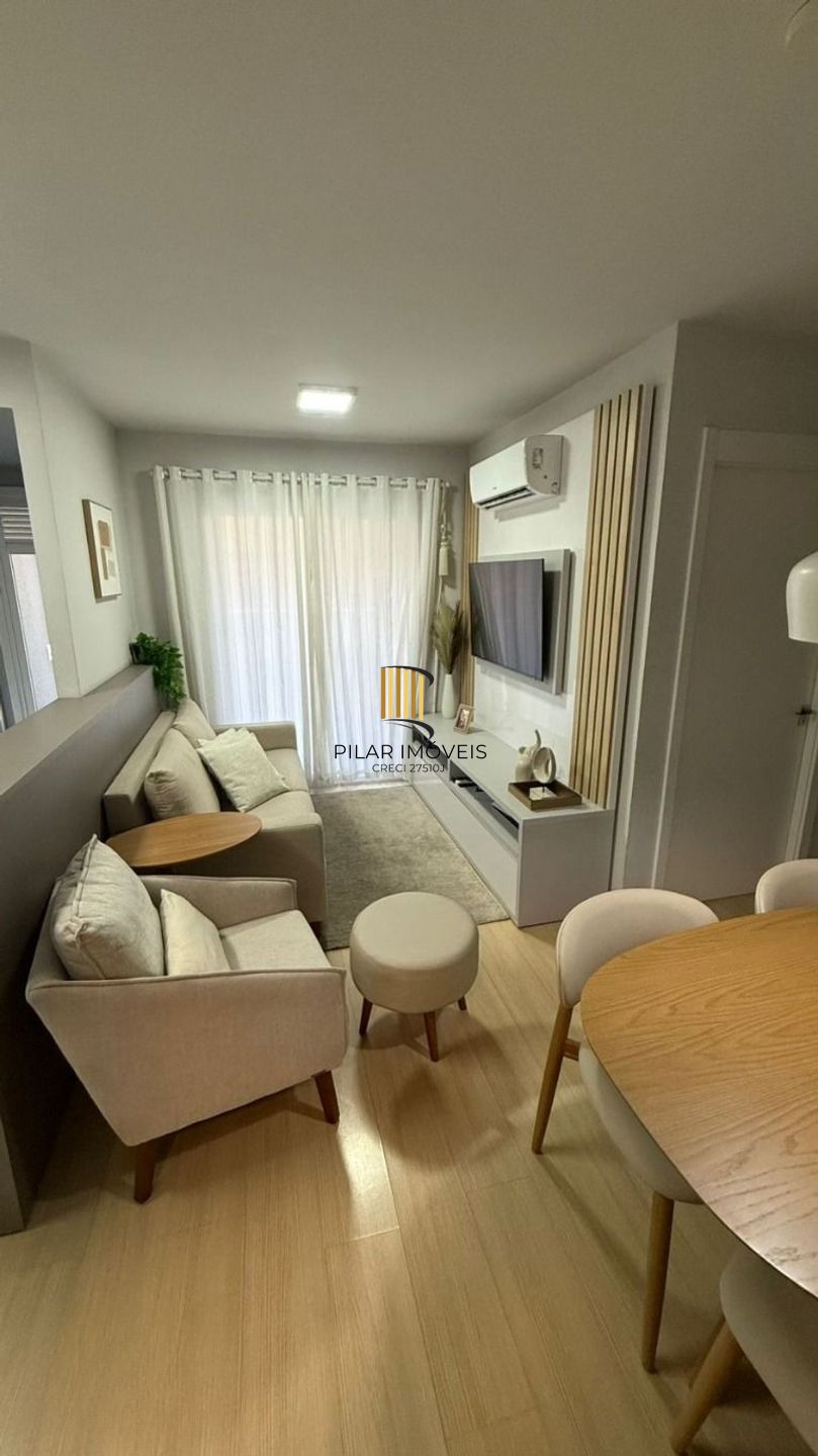 Apartamento de 2 dormitórios, elevador e 1 vaga de garagem em Canoas.