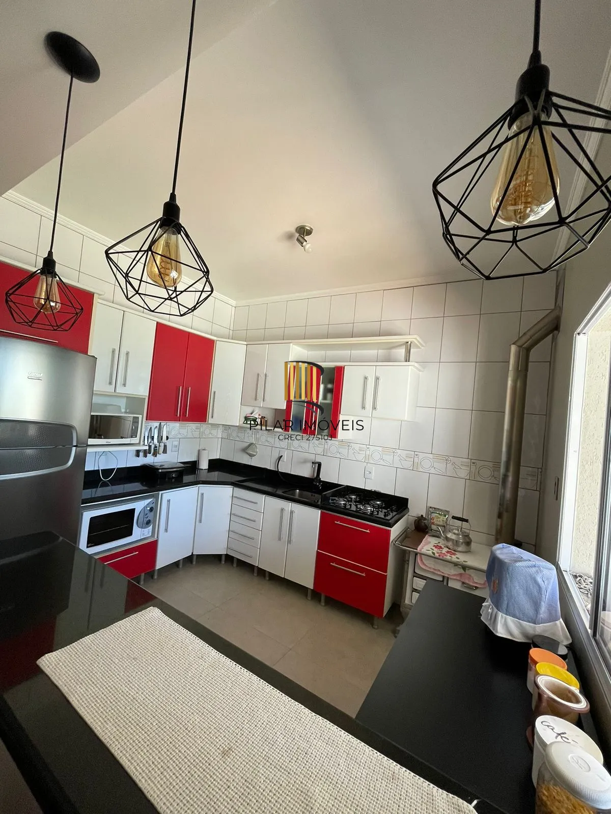Casa 3 Quartos, com piscina e 2 vagas no Passo das Pedras