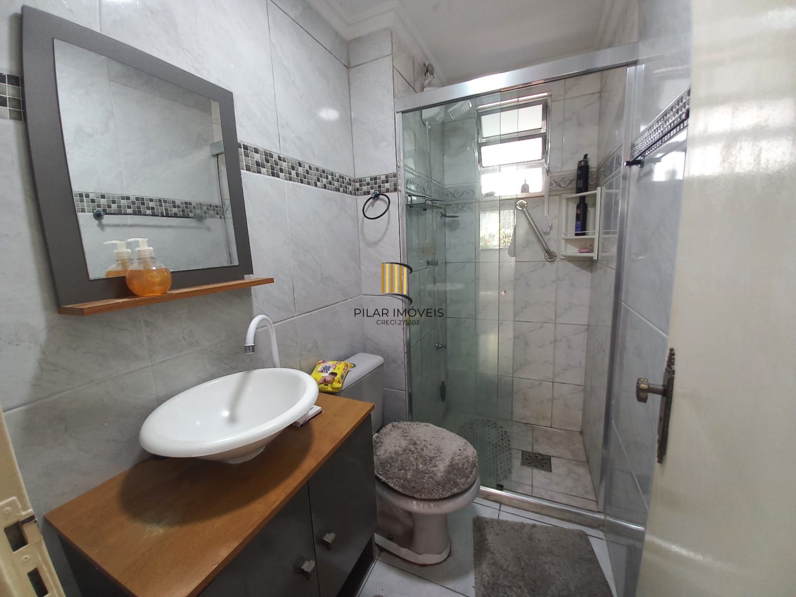Apartamento com 2 dormitórios no bairro Jardim Itu.