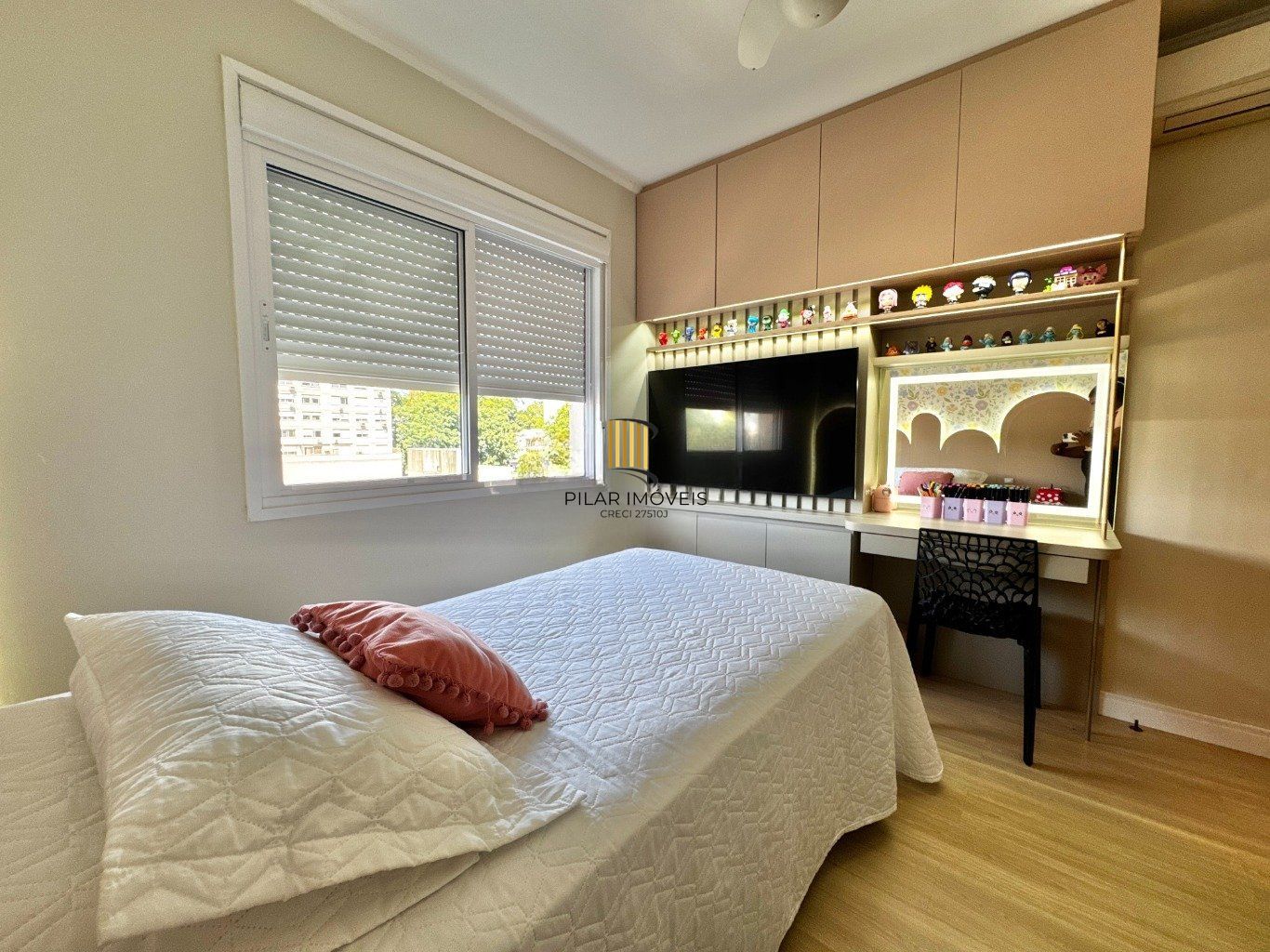 Apartamento de 3 dormitórios, elevador e 1 vaga de garagem em Canoas.