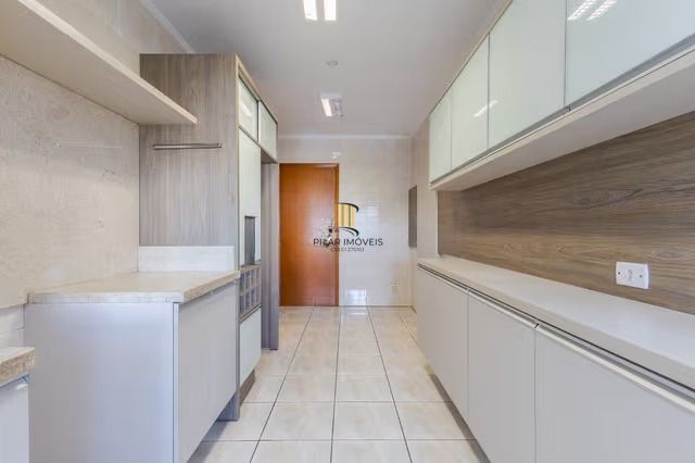 Apartamento de 3 quartos, elevador e 1 vaga de garagem em Canoas.