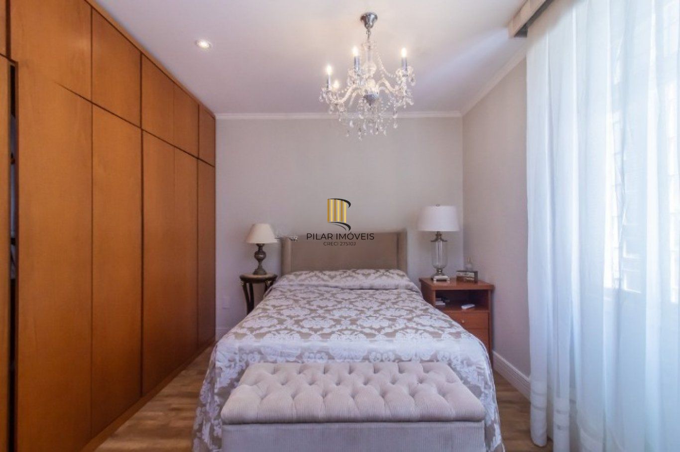 Apartamento de 2 dormitórios bairro Bom Fim