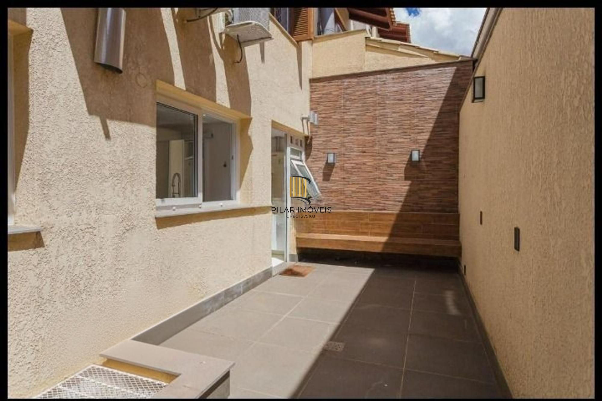 Casa em Condomínio com 5 quartos e 390m² à venda em Boa Vista, Porto Alegre.
