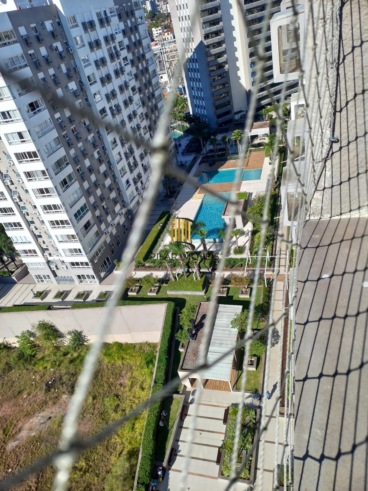 Apartamento de 2 dormitórios , 1 vaga coberta no bairro São Sebastião