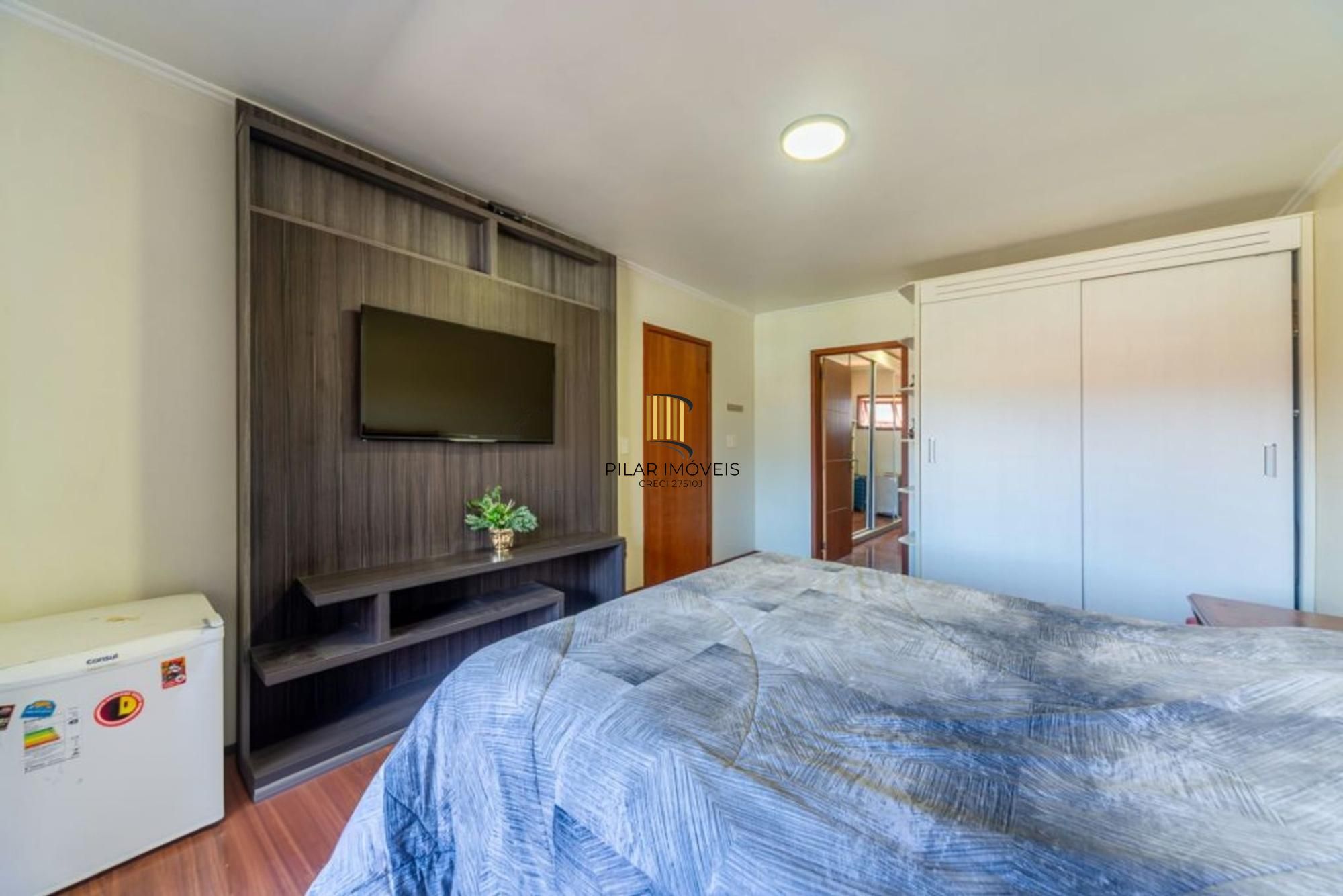 Casa com 4 quartos, piscina, vaga, churrasqueira e Sacada no bairro Jardim Itu