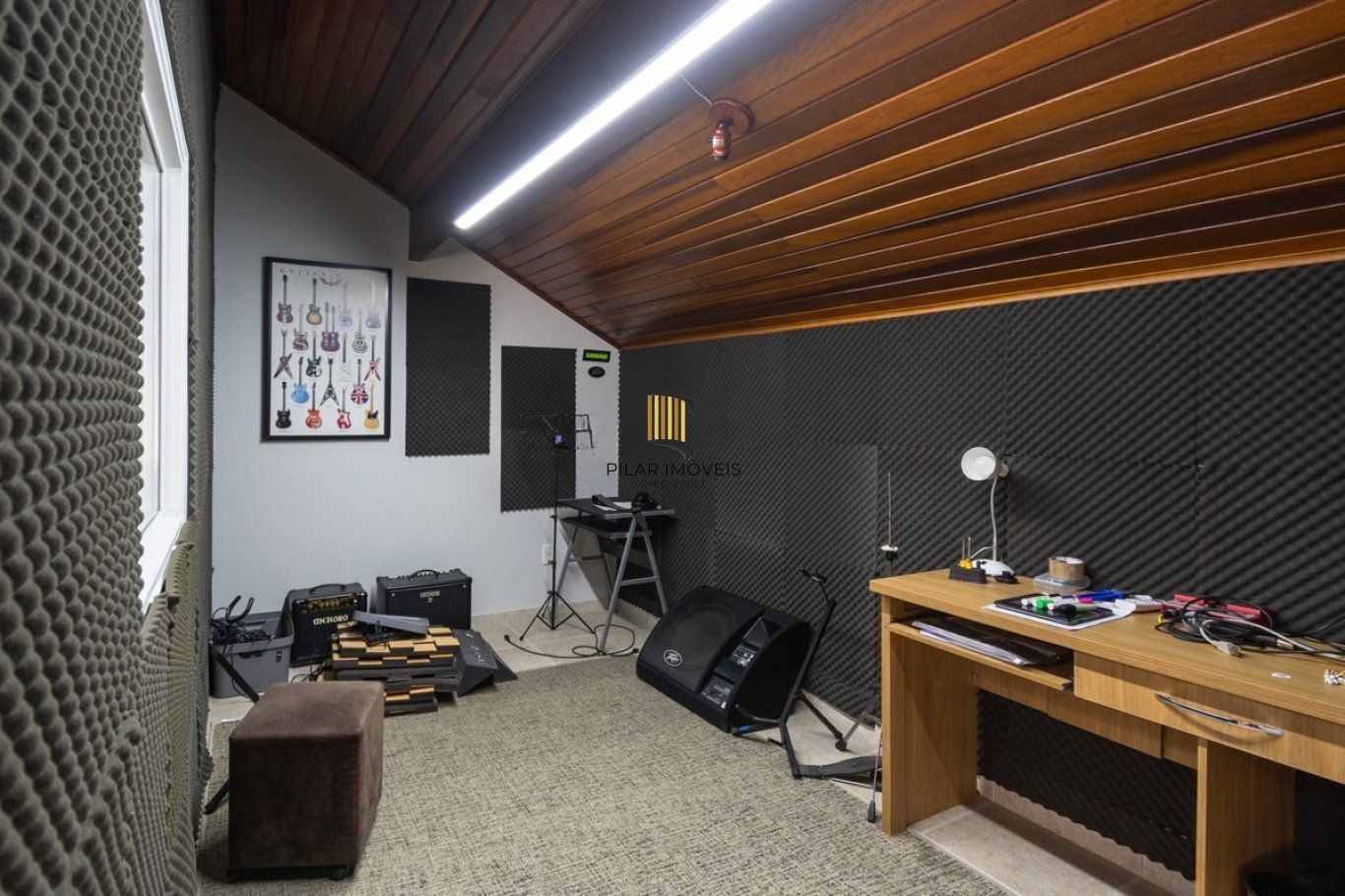 Casa Sobrado 3 dormitórios com suíte, piscina e sótão no Ecoville