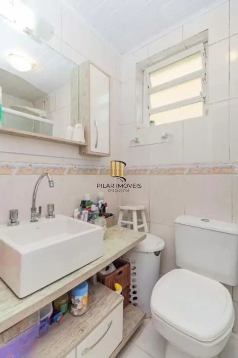 Apartamento com 2 quartos e 58m² à venda em Passo da Areia, Porto Alegre.