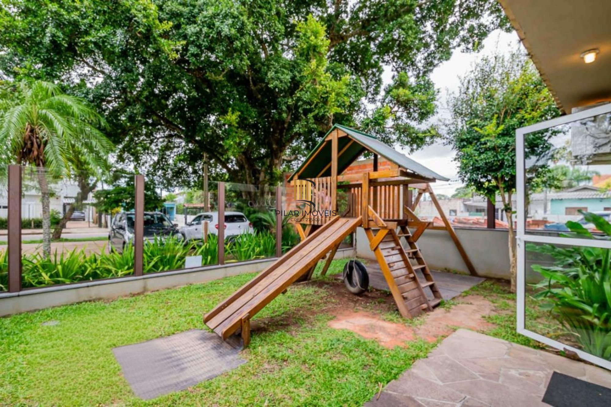 Apartamento de 2 quartos, suíte, elevador, 1 vaga no bairro Ipanema.