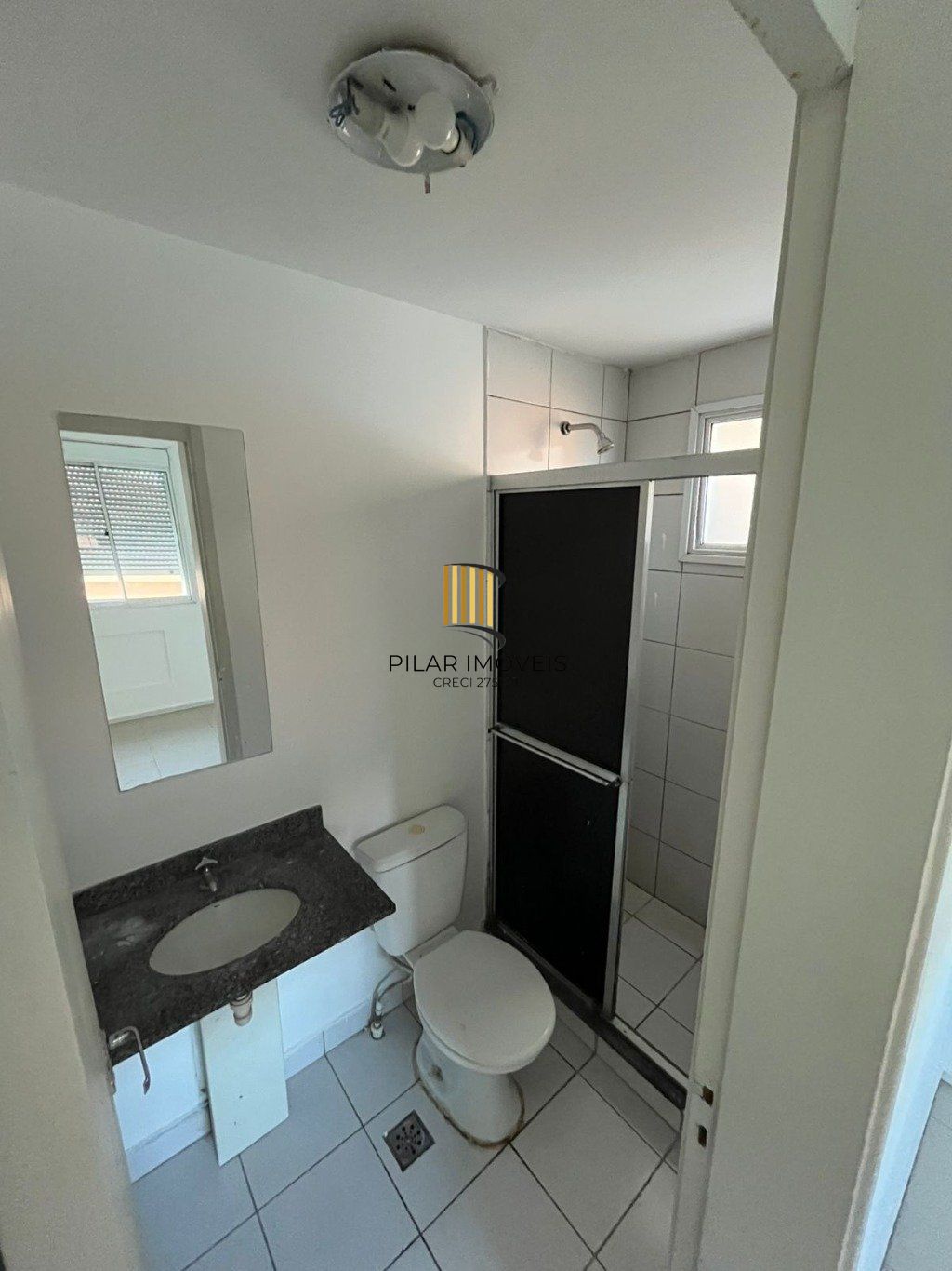 Apartamento Térreo com 3 quartos, vaga, piscina e elevador no bairro Humaitá.