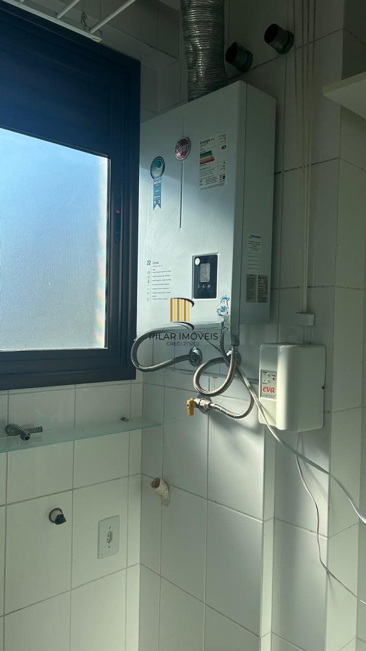 Apartamento de 1 quartos, suíte, elevador, 1 vaga no bairro Azenha