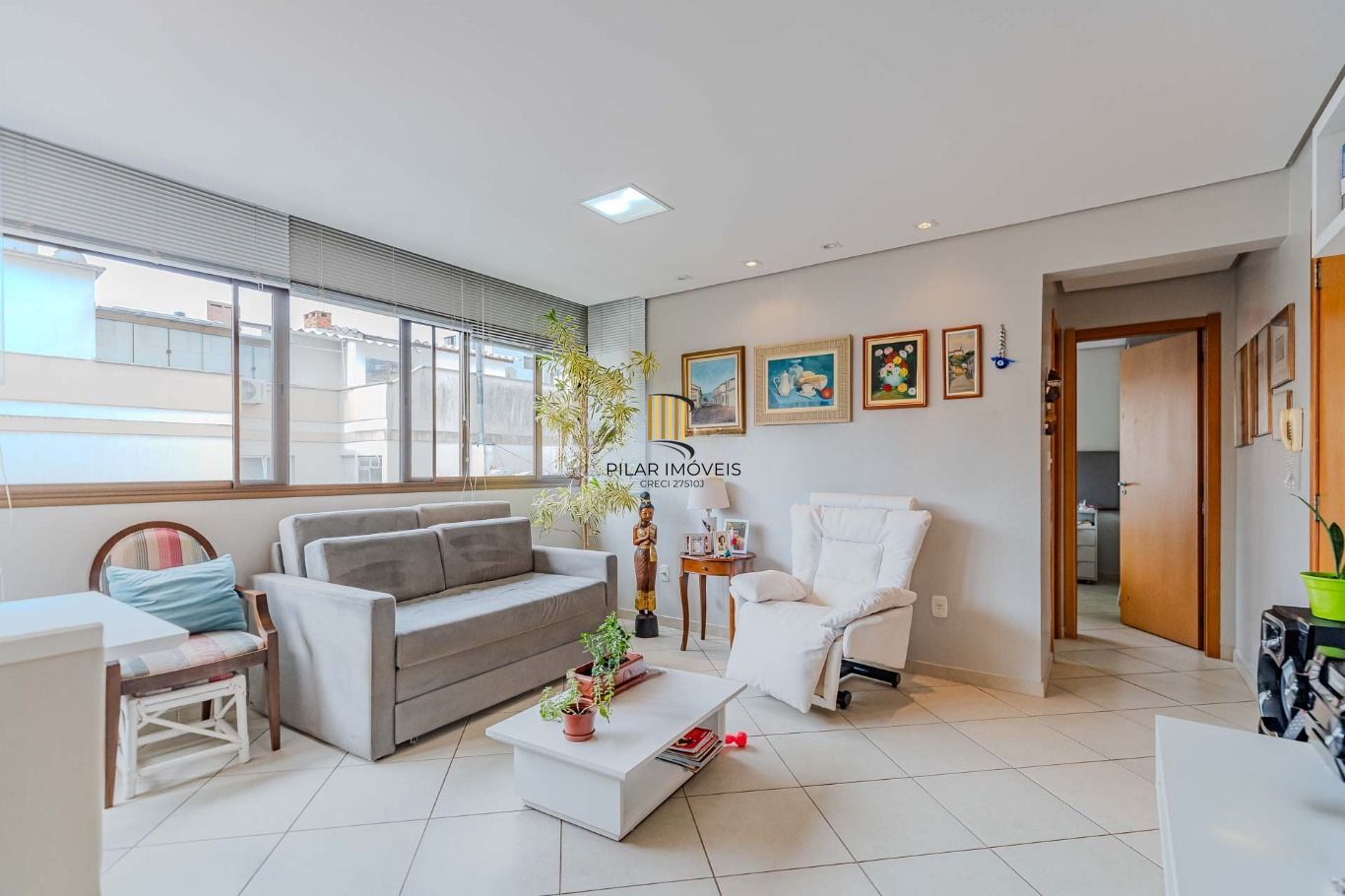 Apartamento com 1 dormitório e 1 vaga de garagem no Bairro Higienópolis - Pilar Imóveis