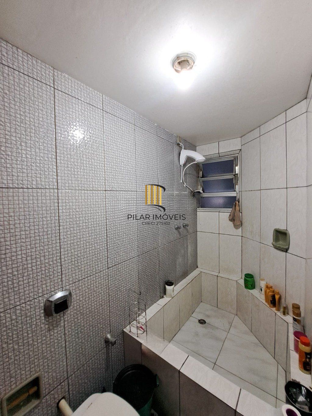 Cobertura de 2 dormitórios bairro Medianeira