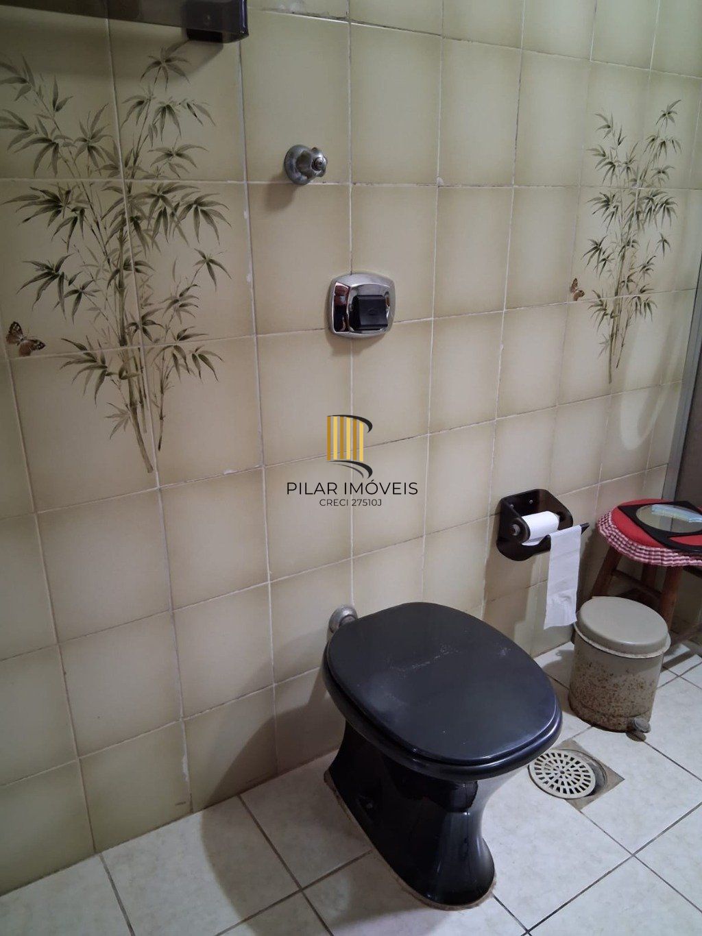 Casa com piscina 4 quartos e 2 vagas no Bairro Jardim Itu