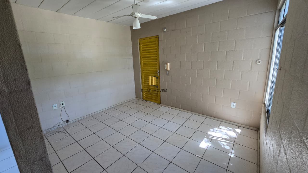 Apartamento com 2 quartos e portaria 24hr no bairro Lomba do Pinheiro