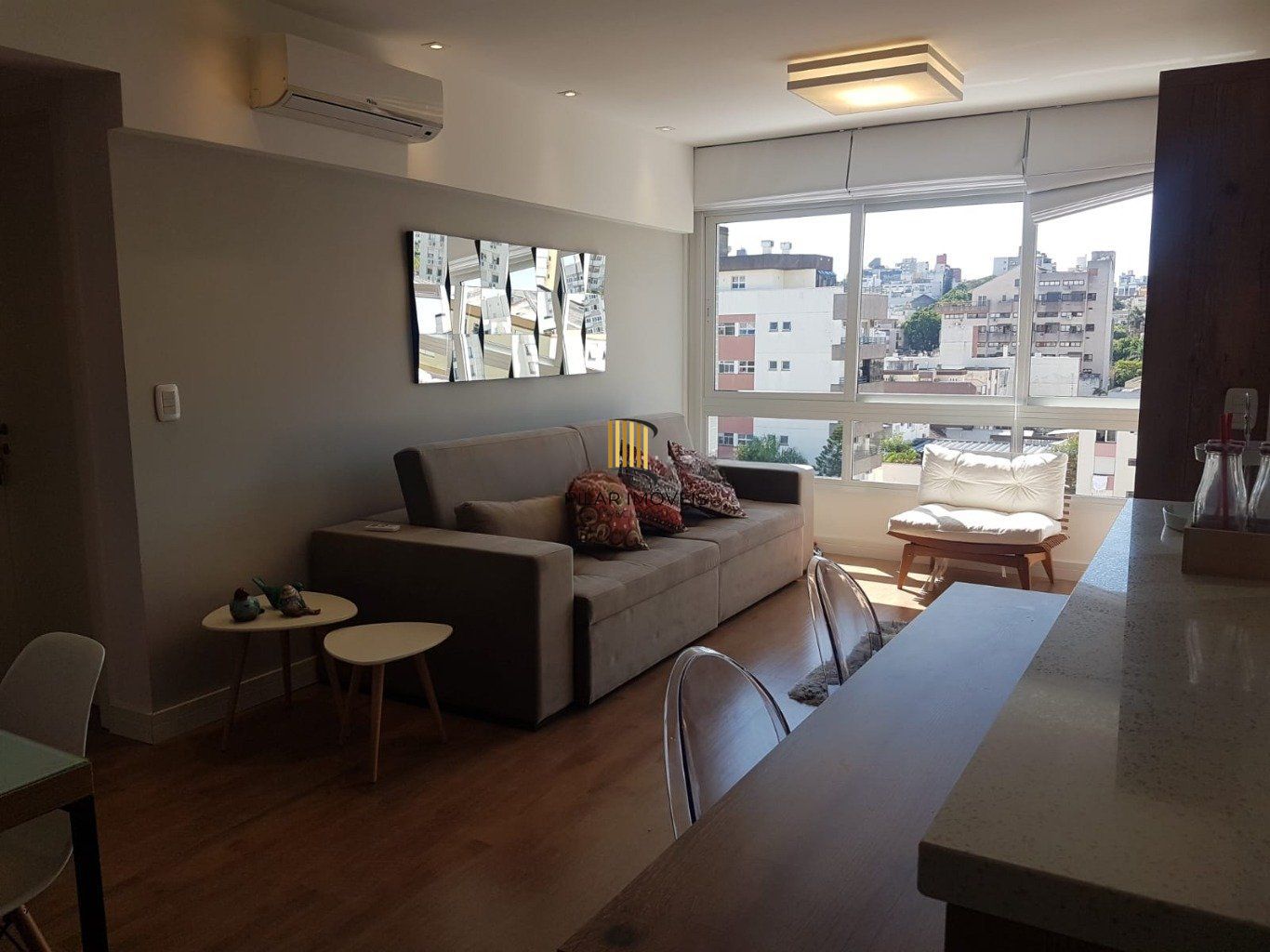 Apartamento de 2 dormitórios no bairro Jardim Botânico
